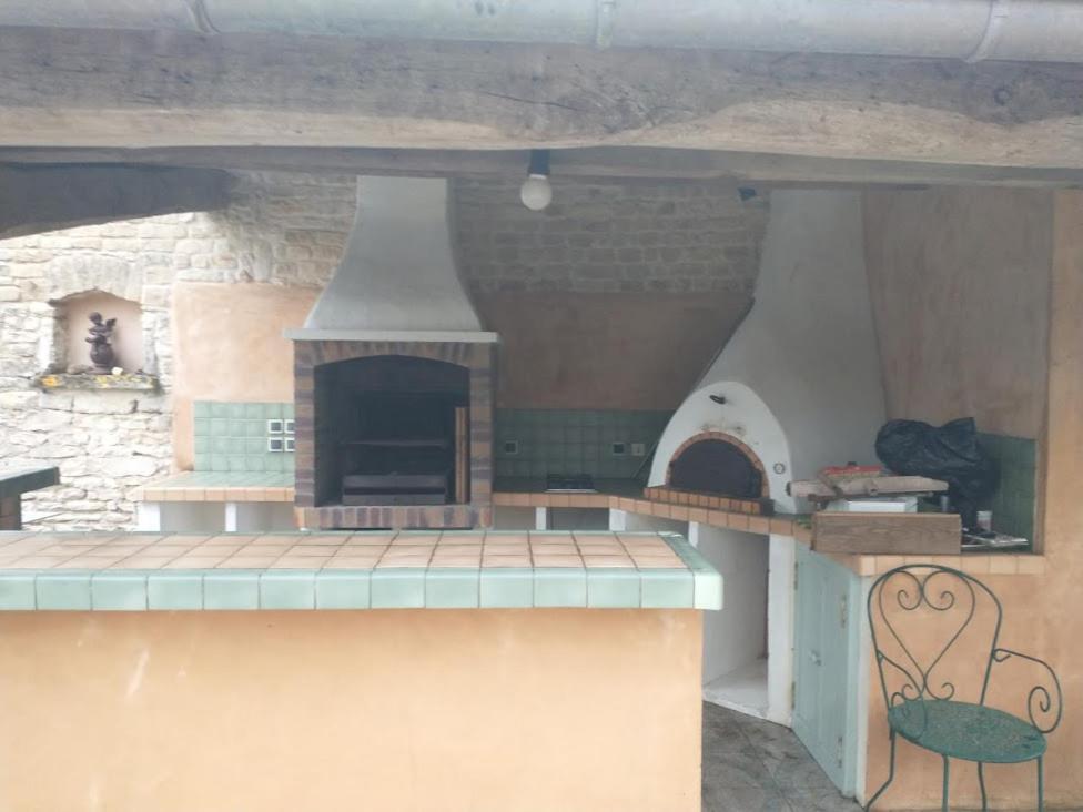 Le Puits Sainte Claire Bed & Breakfast Courçon Dış mekan fotoğraf