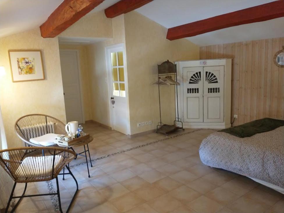 Le Puits Sainte Claire Bed & Breakfast Courçon Dış mekan fotoğraf